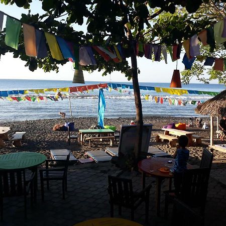 Barracuda Beach Hostel Amed Exteriér fotografie