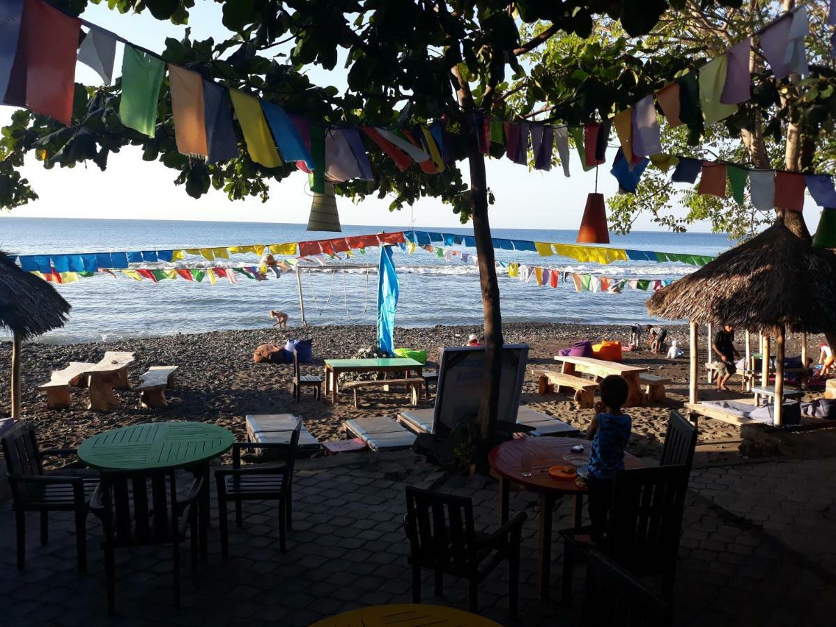 Barracuda Beach Hostel Amed Exteriér fotografie
