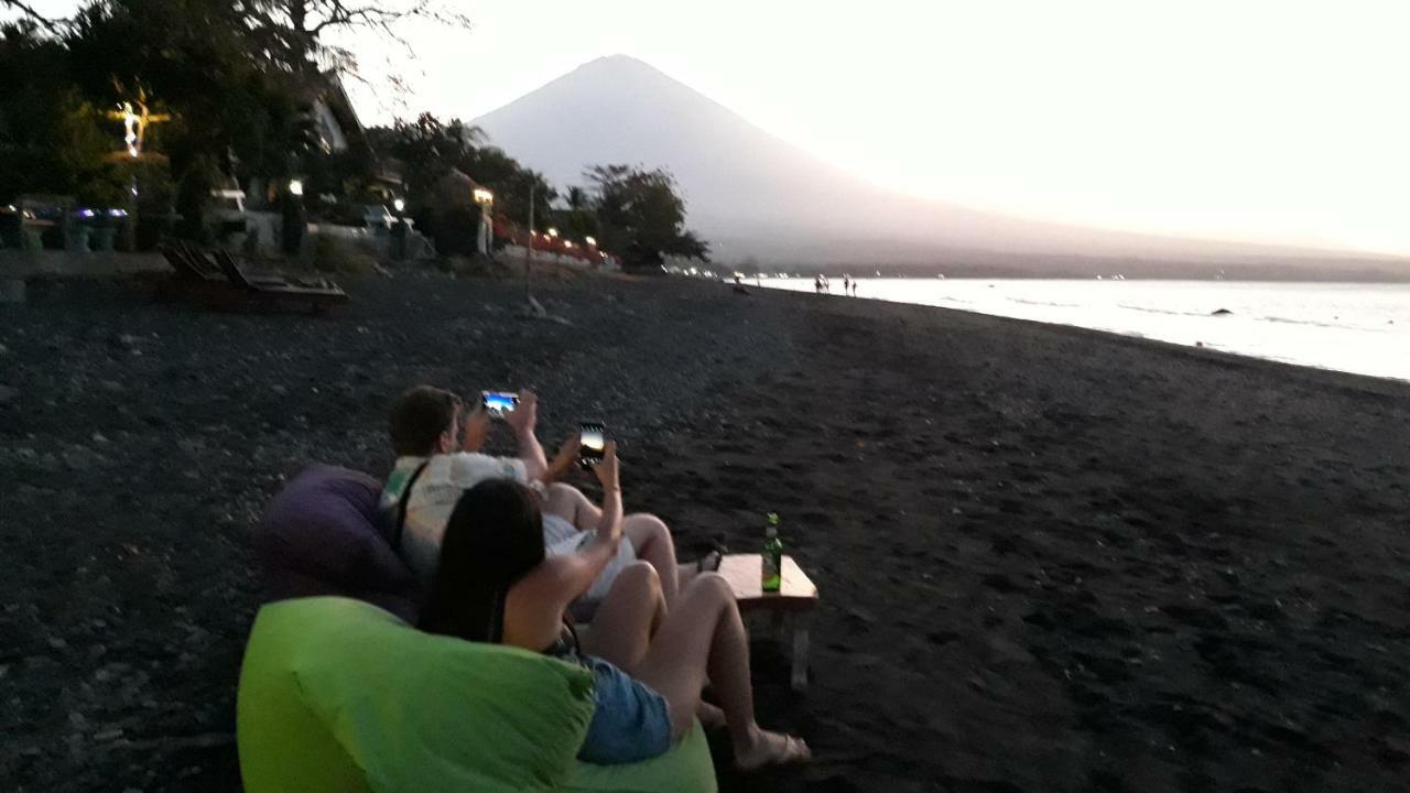 Barracuda Beach Hostel Amed Exteriér fotografie